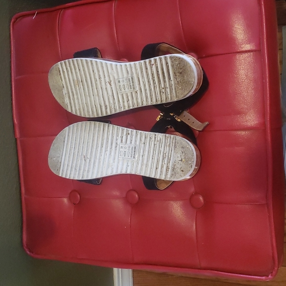 Black sandals - Picture 4 of 5